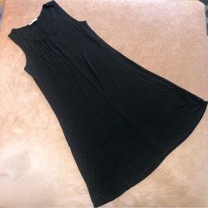 4/$20 Olivia Rae xs soft swingy dress